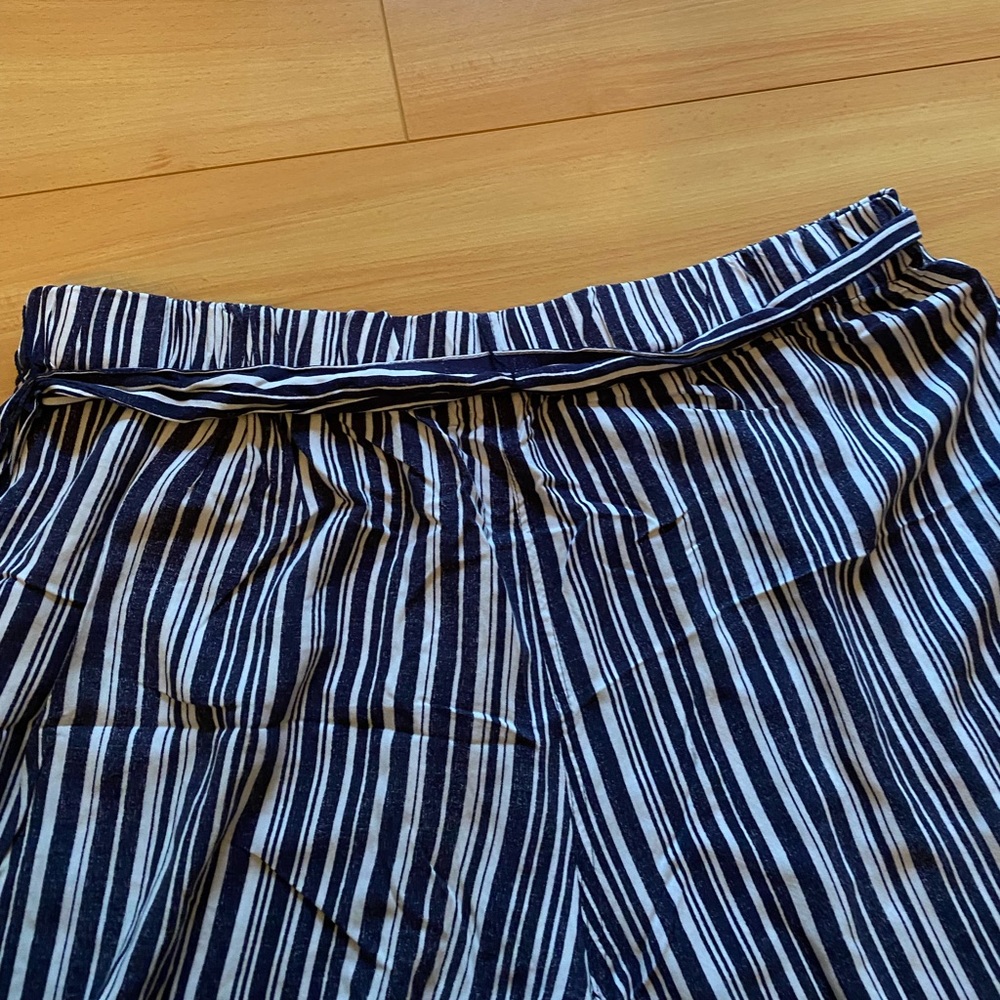 Terra & Sky Navy and White Cropped Wide Leg Pants slide-on Stripes Tie Belt 1X - Picture 9 of 9